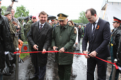 Аллея и сквер Кремлевских курсантов открылись на юго-востоке столицы (Агентство городских новостей "Москва")